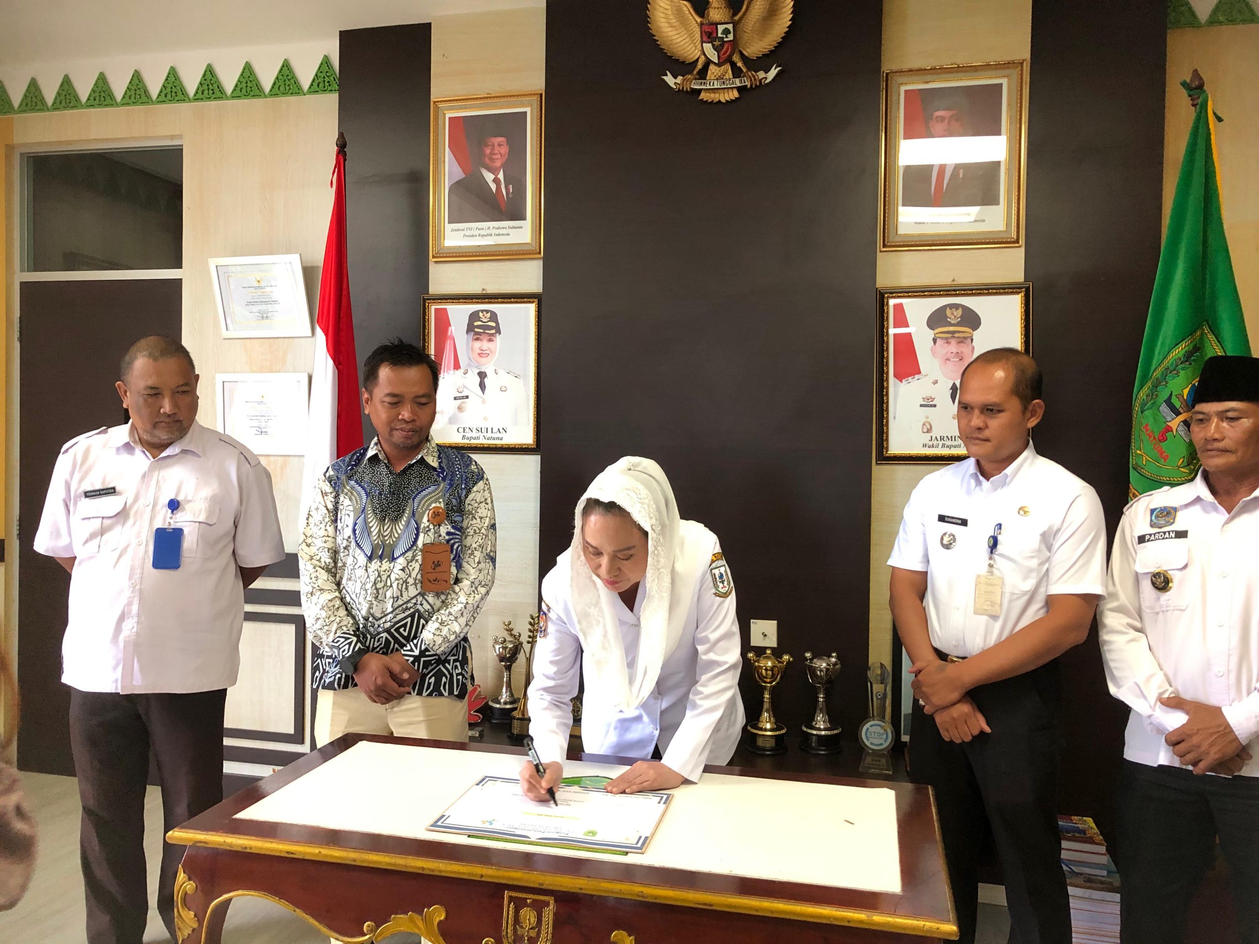 Peluncuran dan penetapan Desa Harapan Jaya Kecamatan Bunguran Tengah sebagai desa cantik program BPS oleh Bupati Natuna Tahun 2025